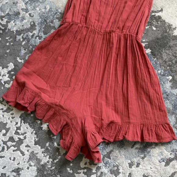 BP Rustic Colored Ruffle Romper Size Small - Picture 12 of 15